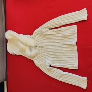 3T girls hooded sweater